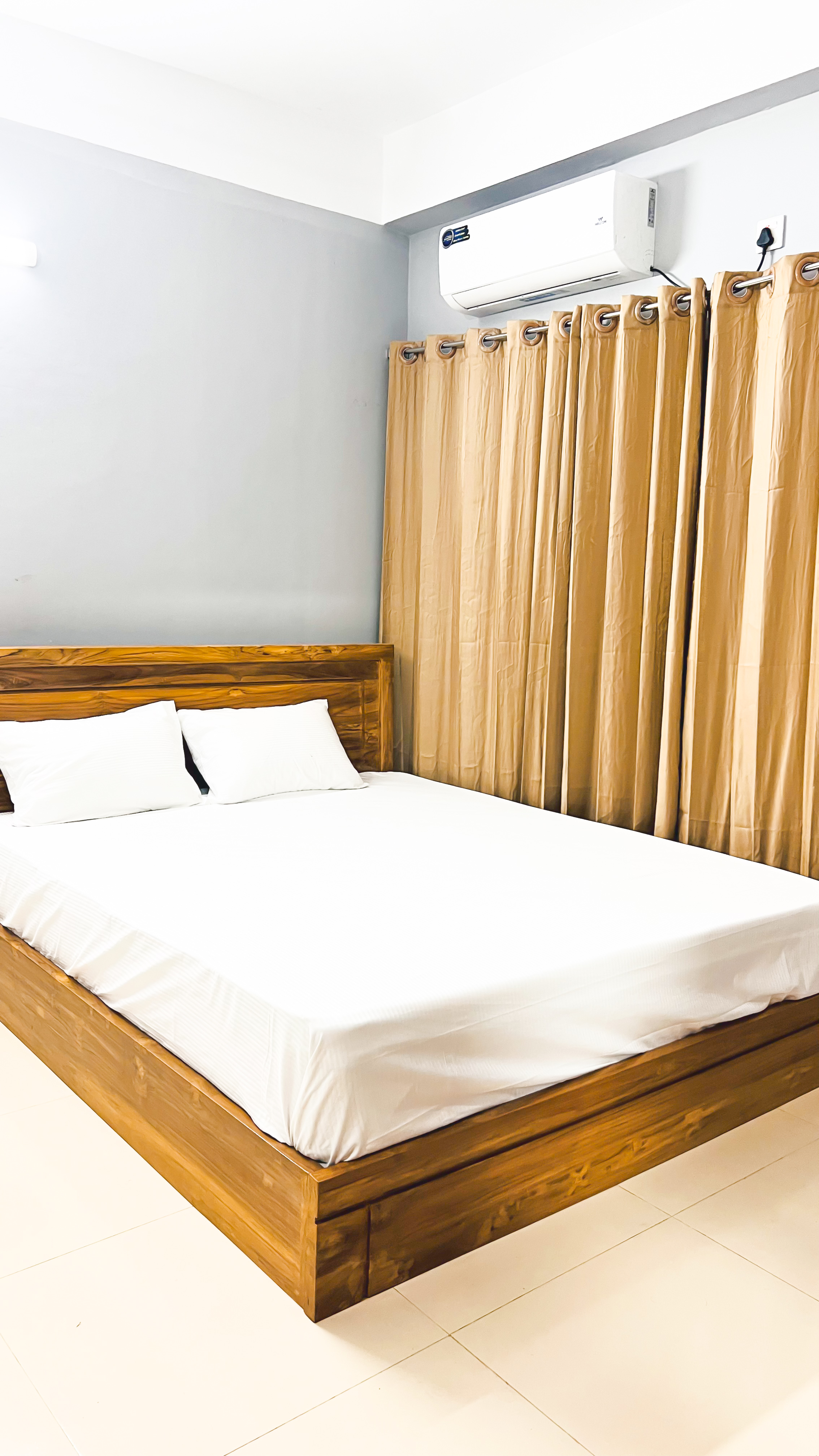 Couple Bed photo 7